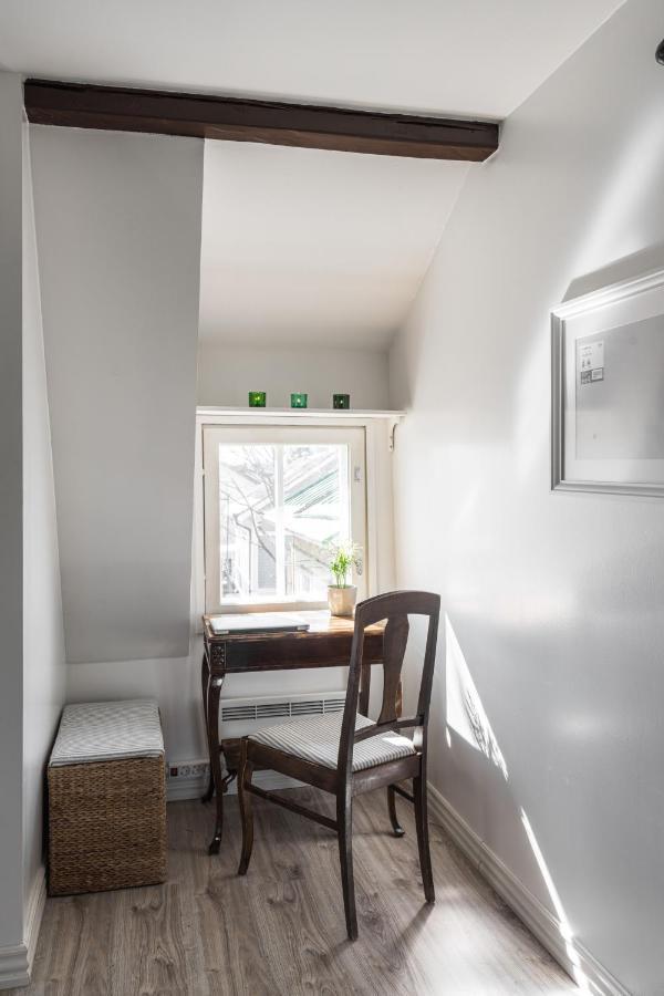 Newly Renovated Apartment In A Woodenhouse From 1910 In Martti! 투르쿠 외부 사진