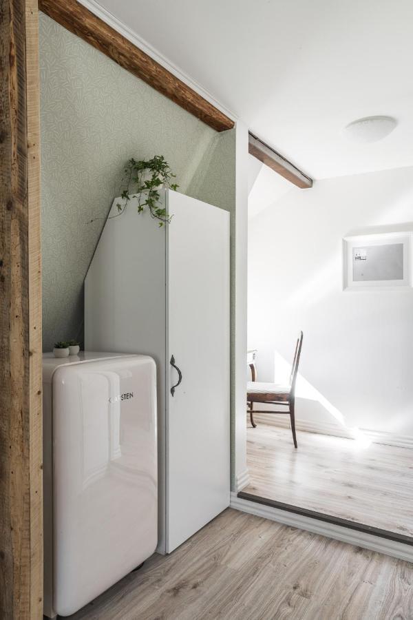 Newly Renovated Apartment In A Woodenhouse From 1910 In Martti! 투르쿠 외부 사진